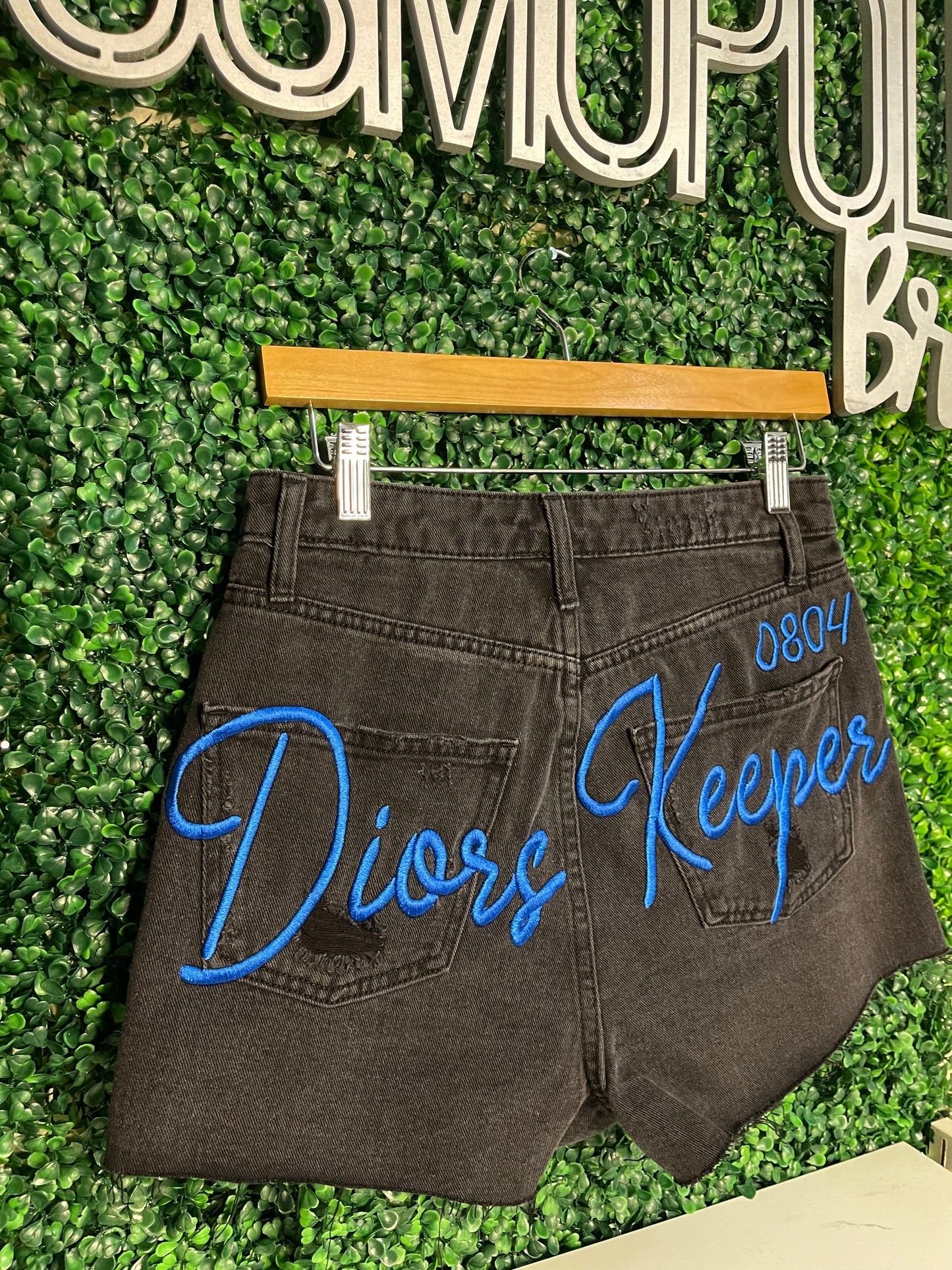 BLACK EMBROIDERED DENIM SHORTS